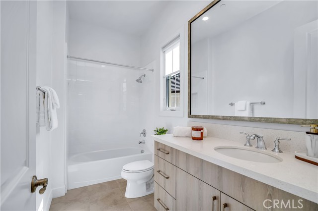 Fb43cb6a 09bb 4feb A4c5 3ebc3dcd4c2c