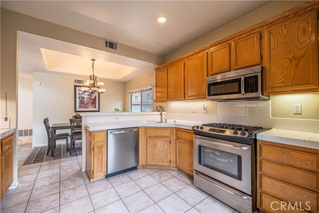 Detail Gallery Image 12 of 66 For 13084 Avenida Pescador, Riverside,  CA 92503 - 2 Beds | 2/1 Baths