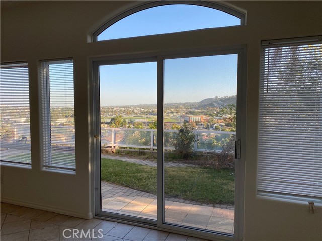 5228 Vanderhill Road, Torrance CA: https://media.crmls.org/medias/fb467835-cc6f-4496-941c-5dff3683b5b2.jpg