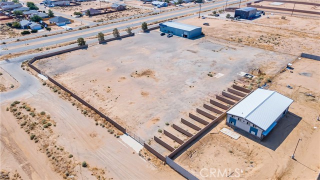 Image 22 of 27 For 19901 Neuralia Road