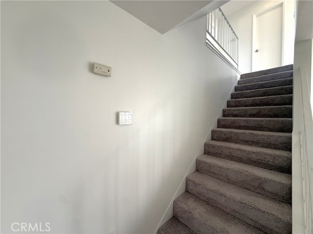 Detail Gallery Image 11 of 25 For 1974 W Glenoaks Ave #E,  Anaheim,  CA 92801 - 3 Beds | 2/1 Baths