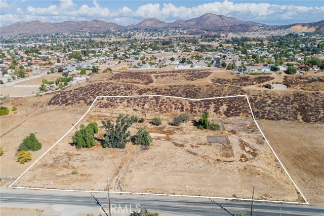 Detail Gallery Image 7 of 16 For 21026 Palomar St, Wildomar,  CA 92595 - – Beds | – Baths