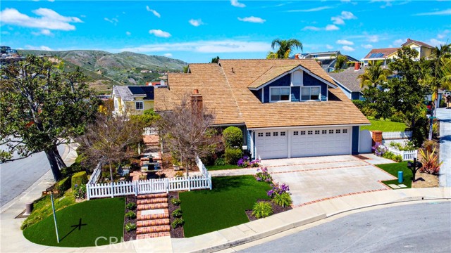 Detail Gallery Image 2 of 56 For 2912 via Hidalgo, San Clemente,  CA 92673 - 4 Beds | 3 Baths