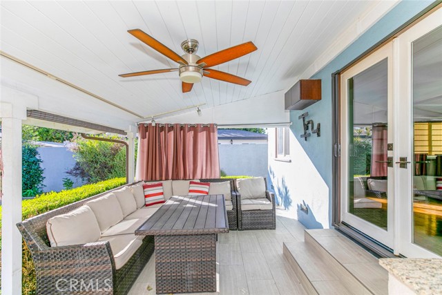 Detail Gallery Image 23 of 27 For 15808 Valerio St, Van Nuys,  CA 91406 - 3 Beds | 2 Baths