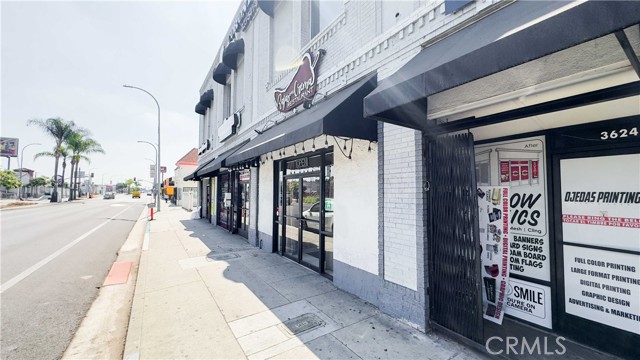 3630 E Slauson Avenue, Maywood CA: https://media.crmls.org/medias/fb49e47a-0f5a-4db8-affa-258a79455e0c.jpg