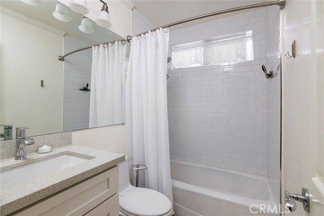 Detail Gallery Image 17 of 18 For 330 Marguerite a,  Corona Del Mar,  CA 92625 - 2 Beds | 2 Baths