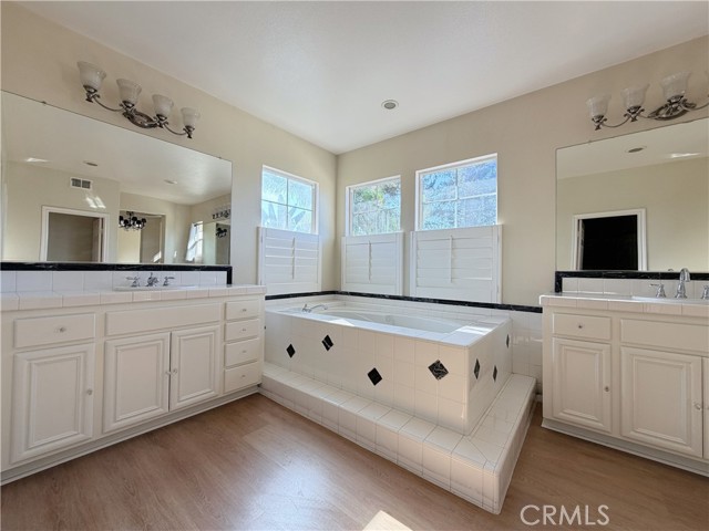 Detail Gallery Image 20 of 39 For 17450 Drake St, Yorba Linda,  CA 92886 - 5 Beds | 4 Baths