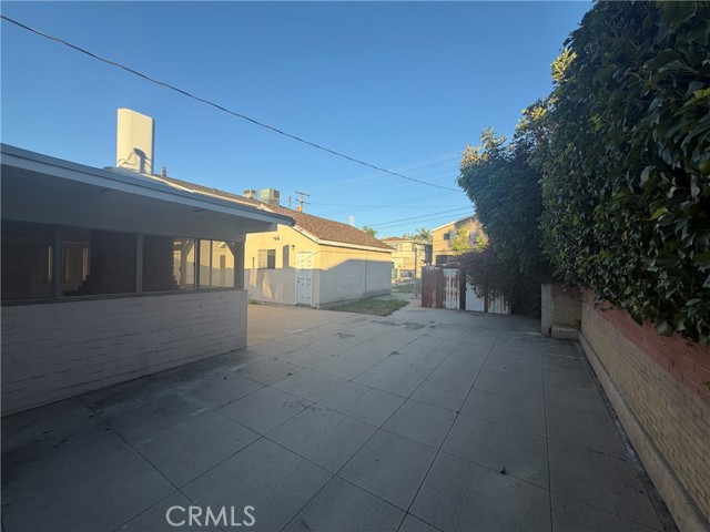 735 East Verdugo Avenue photo 30