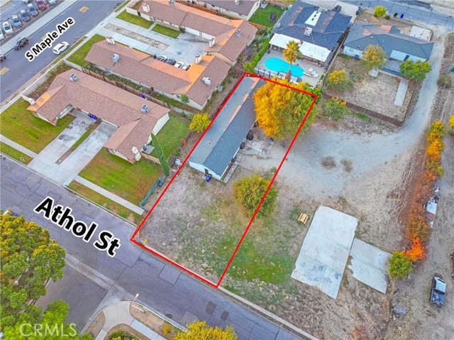 Detail Gallery Image 5 of 19 For 18264 Pine, Fontana,  CA 92335 - – Beds | – Baths