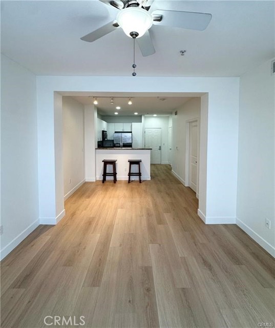 Detail Gallery Image 3 of 9 For 1801 E Katella #3129,  Anaheim,  CA 92805 - 1 Beds | 1 Baths