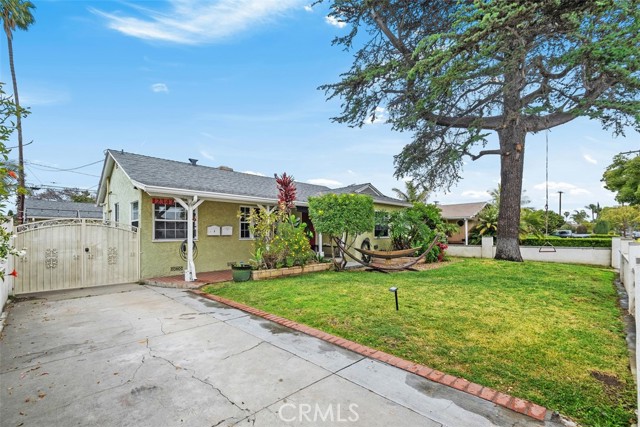 12343 Rives Avenue, Downey CA: https://media.crmls.org/medias/fb4b9398-307c-484f-9903-d01600e5d95f.jpg
