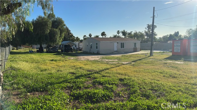 Detail Gallery Image 2 of 10 For 21835 Martin St, Perris,  CA 92570 - 3 Beds | 2 Baths