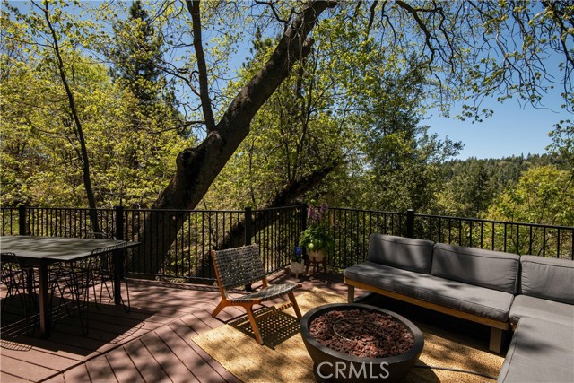 Detail Gallery Image 21 of 25 For 27663 North Bay Rd, Lake Arrowhead,  CA 92352 - 4 Beds | 3 Baths