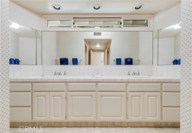 408 Oxford Drive, Arcadia CA: https://media.crmls.org/medias/fb4c3152-080f-4ceb-8edd-6d6560d1e136.jpg