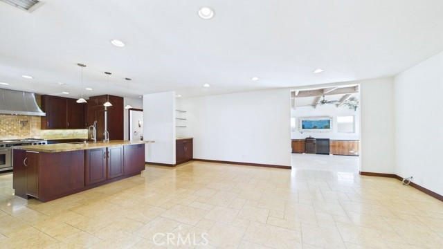 Detail Gallery Image 22 of 62 For 165 Cumberland Rd, Glendale,  CA 91202 - 3 Beds | 2/1 Baths