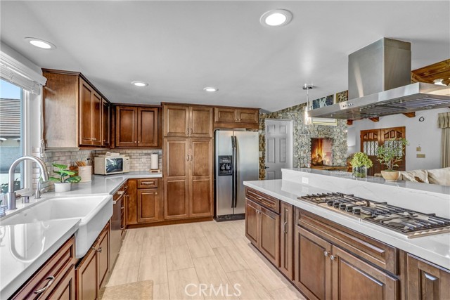 Detail Gallery Image 13 of 60 For 2376 Sunset Curv, Upland,  CA 91784 - 4 Beds | 3/1 Baths