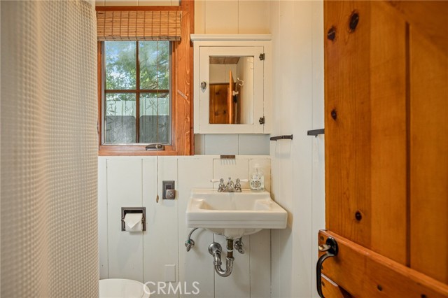 28772 Cedar, Lake Arrowhead, CA 92352