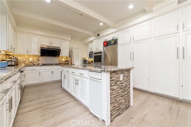 Detail Gallery Image 30 of 62 For 4954 Crestview Pl, Rancho Cucamonga,  CA 91701 - 6 Beds | 4/1 Baths