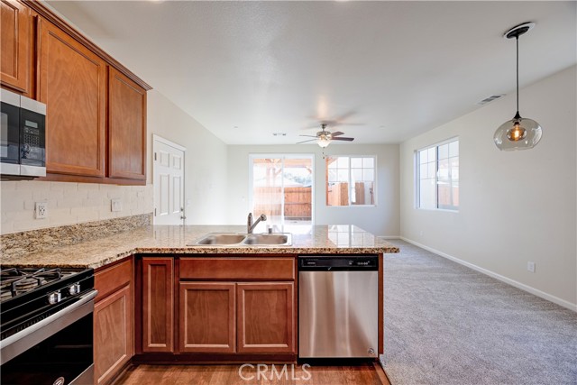 Detail Gallery Image 10 of 49 For 2984 Masterson Ln, Merced,  CA 95348 - 3 Beds | 2/1 Baths