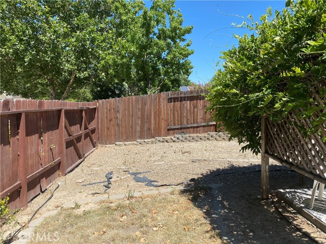 Detail Gallery Image 9 of 22 For 2002 Stella Ct, Paso Robles,  CA 93446 - 4 Beds | 3 Baths