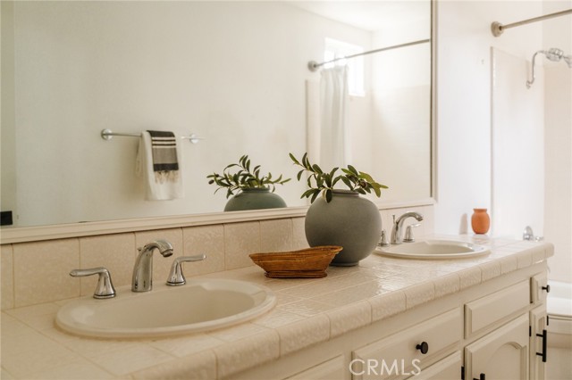 1541 Indiana Avenue, South Pasadena CA: https://media.crmls.org/medias/fb4ed9ad-1dd1-4b22-8ad6-ed4423ffd1ec.jpg