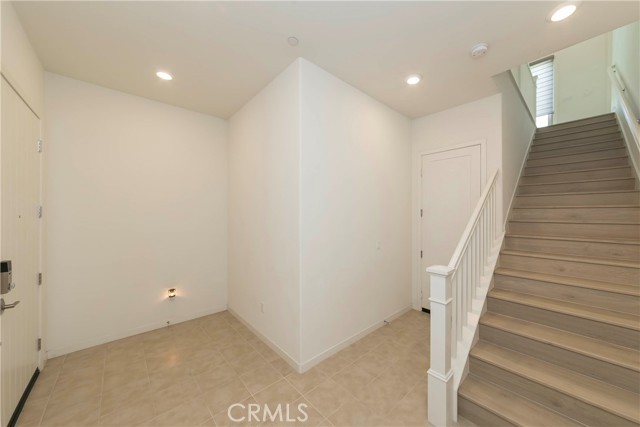 Detail Gallery Image 2 of 18 For 139 Terrapin, Irvine,  CA 92618 - 3 Beds | 2 Baths