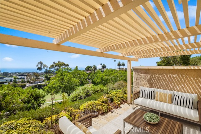 Detail Gallery Image 2 of 27 For 737 Calle Bahia, San Clemente,  CA 92672 - 2 Beds | 2 Baths