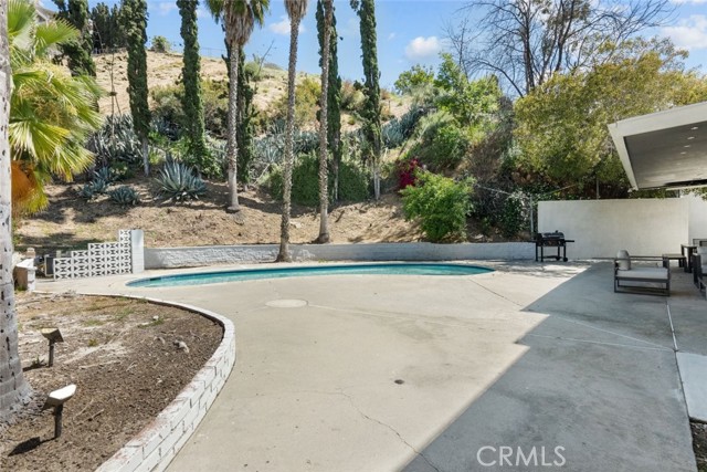 Detail Gallery Image 52 of 57 For 10017 Benares Pl, Sun Valley,  CA 91352 - 3 Beds | 4/1 Baths