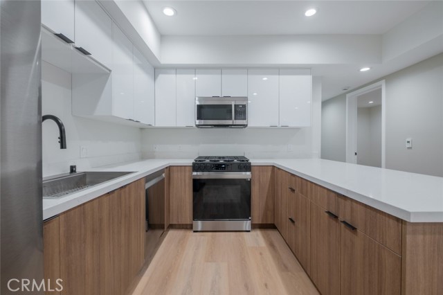 10218 Fernglen, Tujunga CA: https://media.crmls.org/medias/fb5084f2-6511-41ff-a221-403f2d29e9fe.jpg