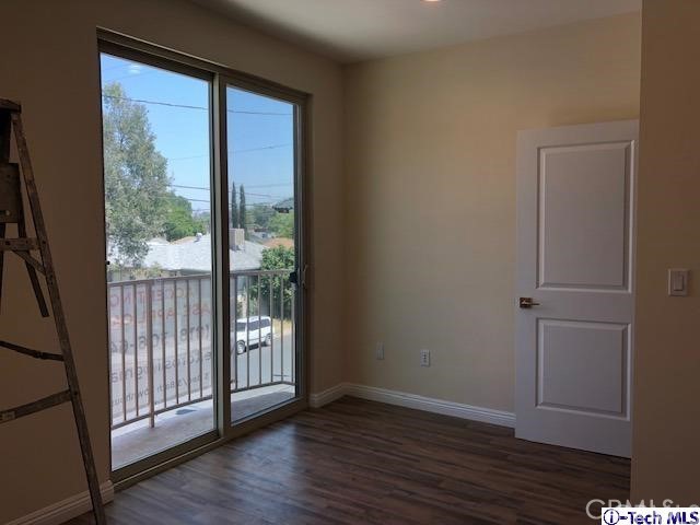 Detail Gallery Image 9 of 20 For 9951 Marcus Ave #104,  Tujunga,  CA 91042 - 3 Beds | 2 Baths