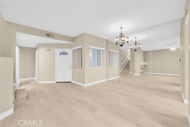 Detail Gallery Image 11 of 32 For 2422 Paseo Circulo, Tustin,  CA 92782 - 2 Beds | 2/1 Baths