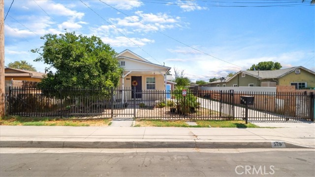 579 Flores St, San Bernardino, CA 92411