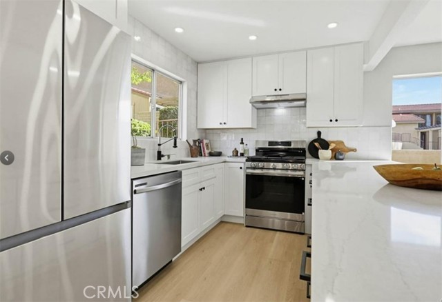 Detail Gallery Image 7 of 17 For 2708 via Colina, Fullerton,  CA 92835 - 3 Beds | 2/1 Baths