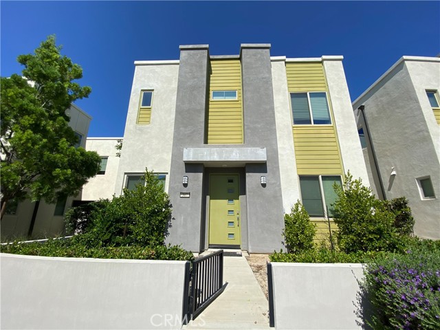 307 Magnet, Irvine CA: https://media.crmls.org/medias/fb554fa6-641c-4145-88e2-c93f7d00a5c6.jpg