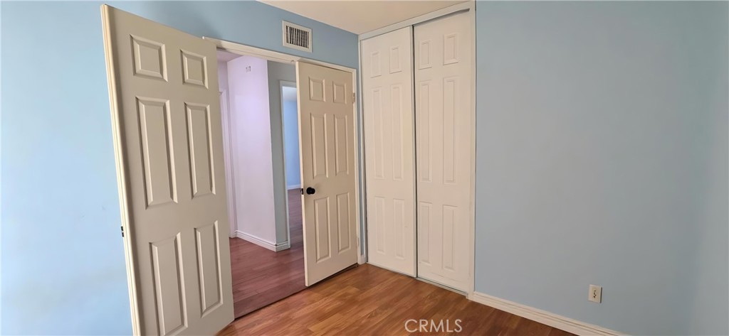 https://media.crmls.org/medias/fb556883-a81d-4d10-bb46-9afc6c6ee36e.jpg?preset=X-Large