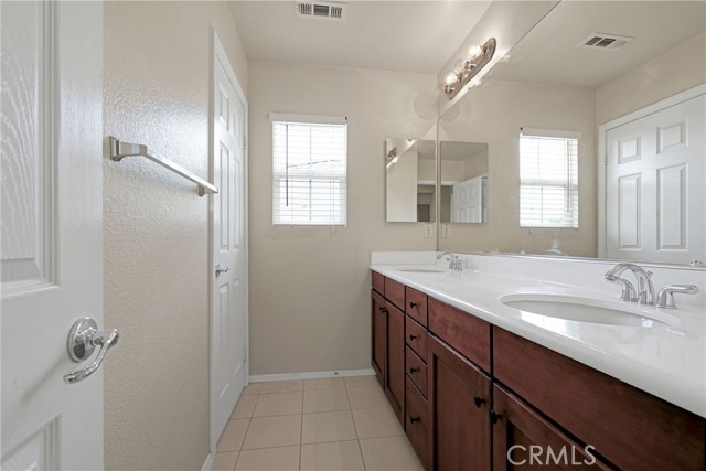 Detail Gallery Image 29 of 34 For 6838 Miramar Ln, Palmdale,  CA 93551 - 4 Beds | 3 Baths