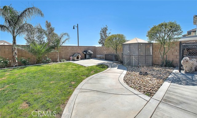 Detail Gallery Image 44 of 50 For 5017 River Ash Way, Fontana,  CA 92336 - 3 Beds | 2/1 Baths
