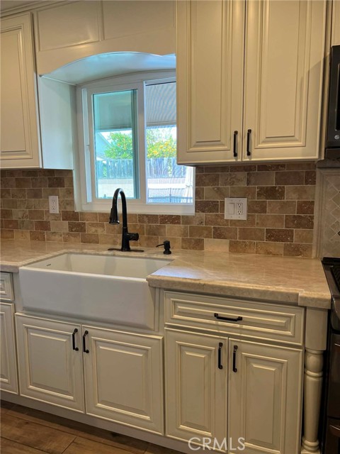 Detail Gallery Image 6 of 8 For 2247 E Oshkosh Ave, Anaheim,  CA 92806 - 3 Beds | 2 Baths