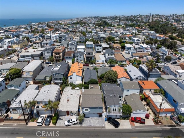 425 Gould Avenue, Hermosa Beach, California 90254, 4 Bedrooms Bedrooms, ,2 BathroomsBathrooms,Residential,For Sale,Gould,SB24122997