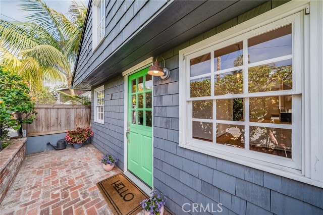 Front Image Thumbnail for CRLG26124595