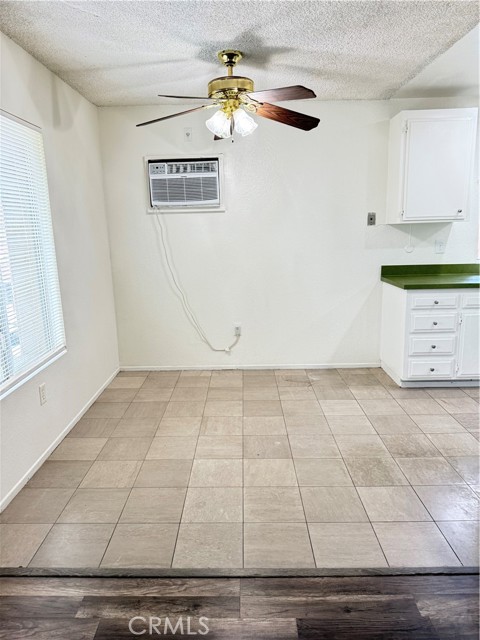 420 E Blueridge Avenue, Orange CA: https://media.crmls.org/medias/fb58dddd-4e66-43cd-8889-8a4e36c1d6a4.jpg