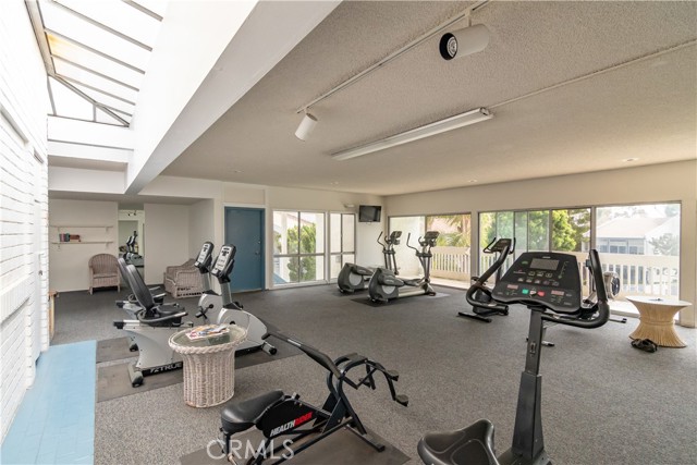 Detail Gallery Image 19 of 45 For 635 S Prospect Ave #101,  Redondo Beach,  CA 90277 - 2 Beds | 2 Baths