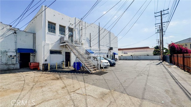 3630 E Slauson Avenue, Maywood CA: https://media.crmls.org/medias/fb596172-6c54-4843-8522-4aefe7f1e76e.jpg