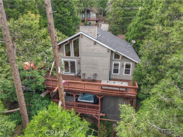 24586 Horst Drive, Crestline CA: https://media.crmls.org/medias/fb59ecdc-f7d9-400c-859f-78d024c43865.jpg