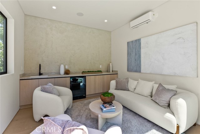 Detail Gallery Image 66 of 75 For 14738 Otsego St, Sherman Oaks,  CA 91403 - 5 Beds | 5/1 Baths