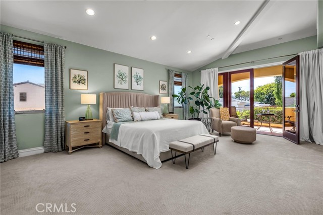 1036 Avenue C, Redondo Beach, California 90277, 5 Bedrooms Bedrooms, ,4 BathroomsBathrooms,Residential,For Sale,Avenue C,SB26075417