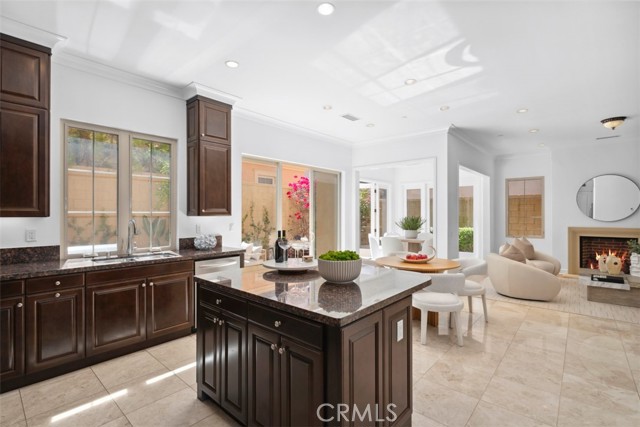 Detail Gallery Image 8 of 28 For 52 Acorn Glen, Irvine,  CA 92620 - 4 Beds | 3/1 Baths