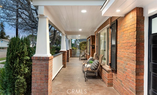 Detail Gallery Image 4 of 59 For 2039 S Eileen Dr, Anaheim,  CA 92802 - 4 Beds | 3 Baths