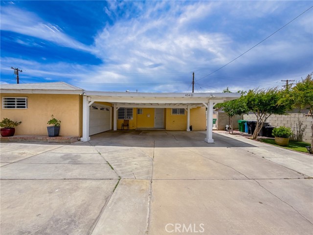 Detail Gallery Image 8 of 47 For 45431 Sancroft Ave, Lancaster,  CA 93535 - 4 Beds | 2 Baths