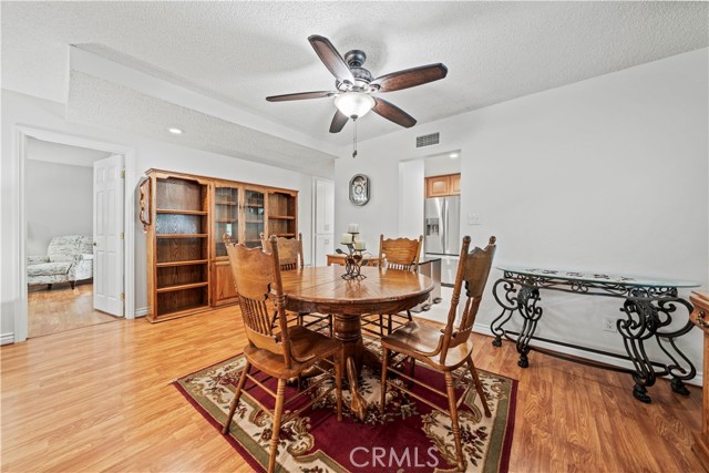 Detail Gallery Image 49 of 61 For 19439 Oak Crossing Rd, Newhall,  CA 91321 - 2 Beds | 2 Baths